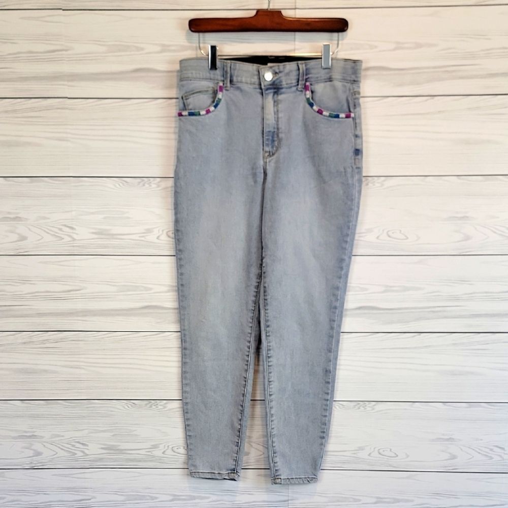 Knox Rose Lightwash Blue Denim Straight Leg Jeans Womens Size 10